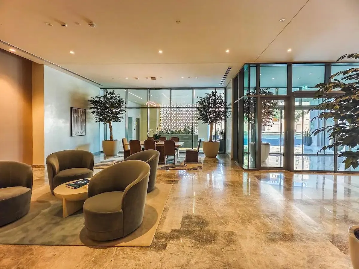 Primestay - Burj Royale 2Br, Downtown Dubai Apartment